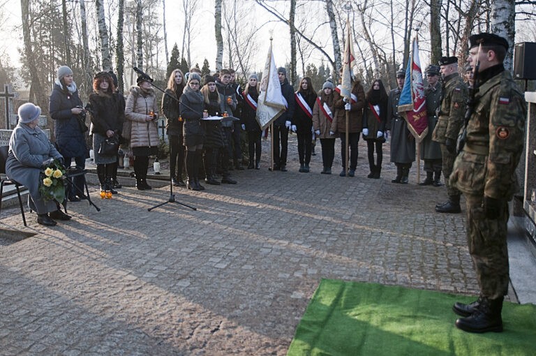 Uroczysty ponowny pochówek uczestników powstania wielkopolskiego 1918-1919 i ich rodzin w kolumbarium na Junikowie; 21.12.2016 r. Fot. UMP.