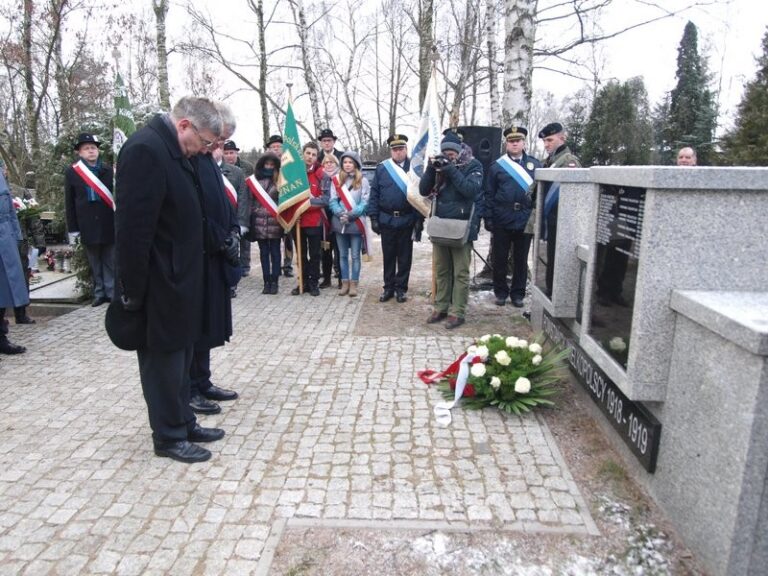 Uroczysty ponowny pochówek uczestników powstania wielkopolskiego 1918-1919 i ich rodzin w kolumbarium na Junikowie; 27.12.2014 r. Fot. epoznan.pl.