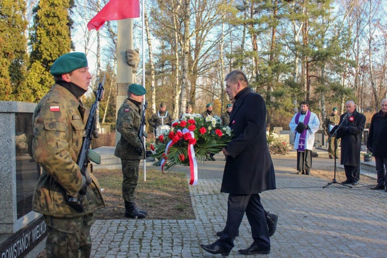 Uroczysty ponowny pochówek uczestników powstania wielkopolskiego 1918-1919 i ich rodzin w kolumbarium na Junikowie; 30.12.2015 r. Fot. UMP.