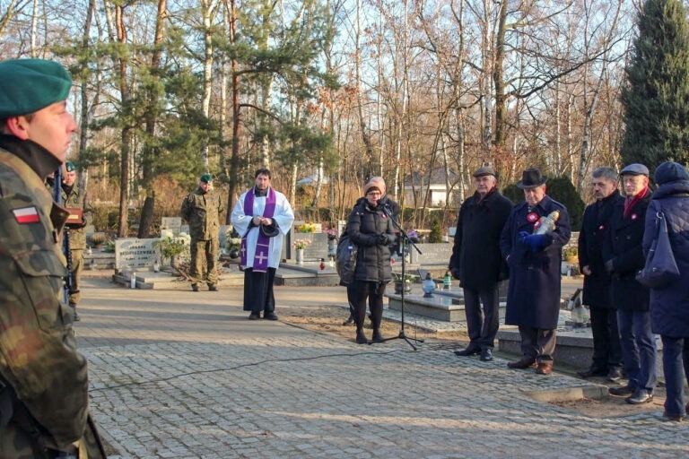Uroczysty ponowny pochówek uczestników powstania wielkopolskiego 1918-1919 i ich rodzin w kolumbarium na Junikowie; 30.12.2015 r. Fot. UMP.