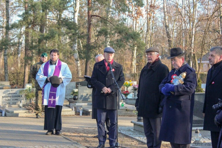 Uroczysty ponowny pochówek uczestników powstania wielkopolskiego 1918-1919 i ich rodzin w kolumbarium na Junikowie; 30.12.2015 r. Fot. UMP.
